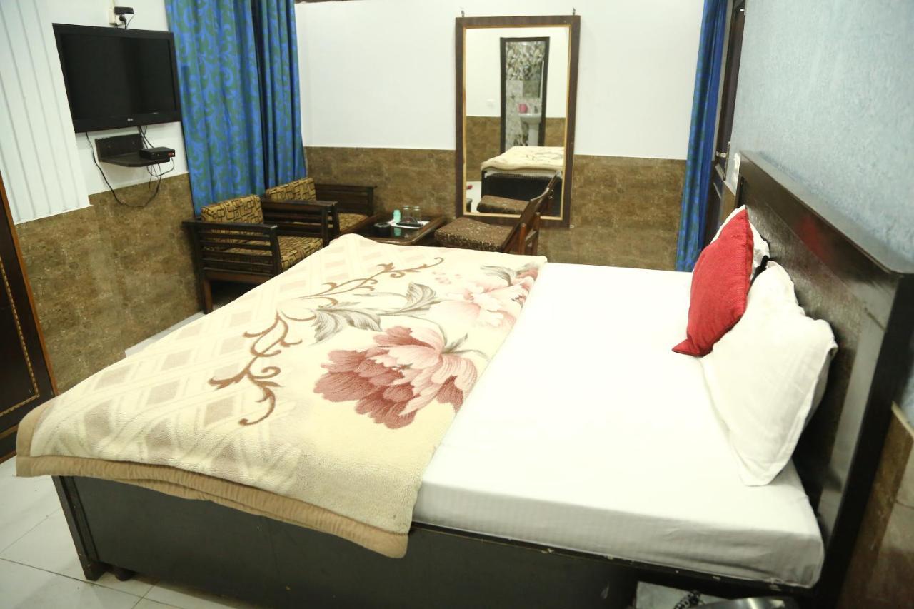 Hotel Diamond Palace Chandīgarh Eksteriør bilde