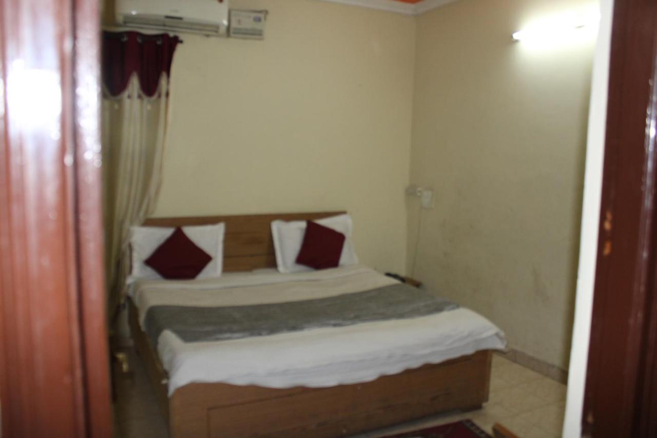 Hotel Diamond Palace Chandīgarh Eksteriør bilde