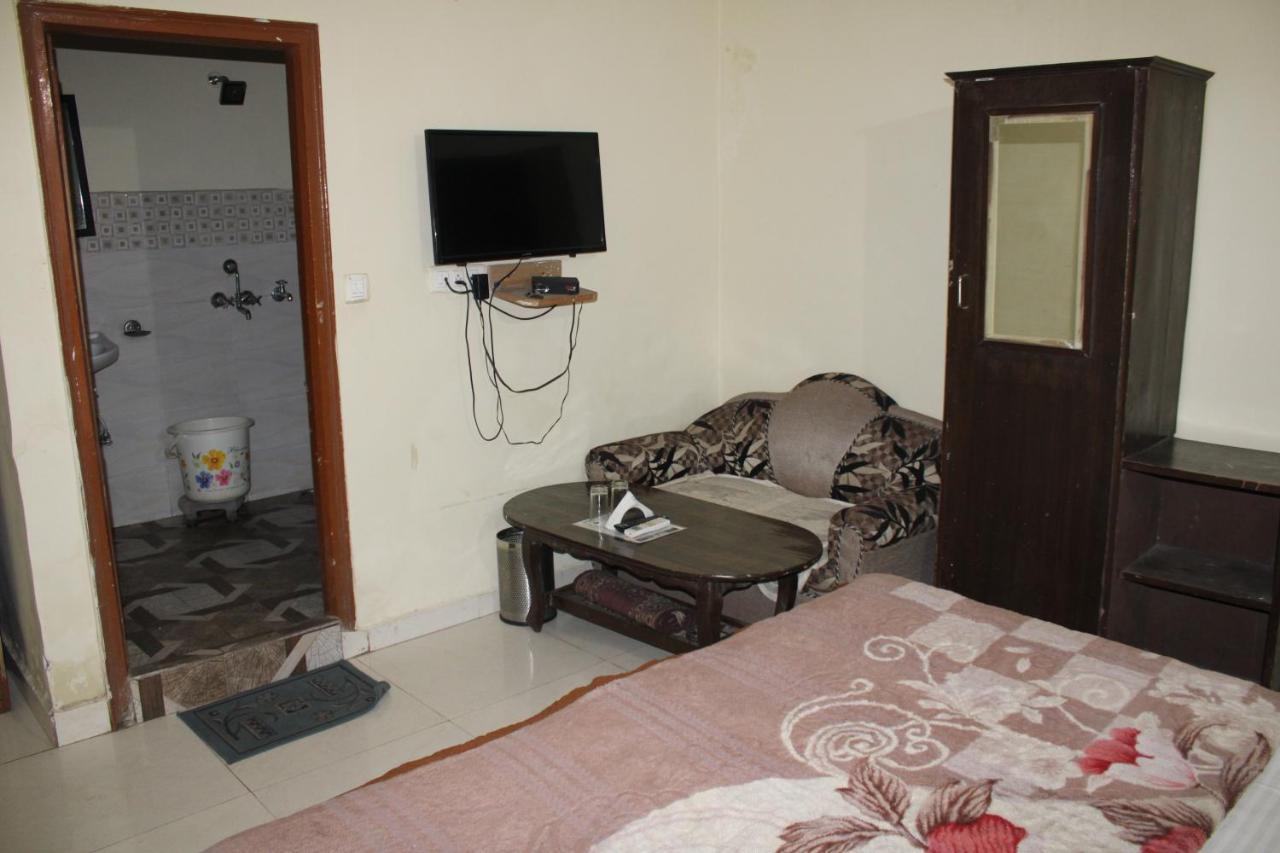 Hotel Diamond Palace Chandīgarh Eksteriør bilde